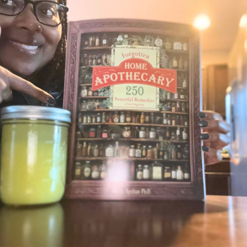 Forgotten Home Apothecary: 250 Powerful Remedies at Your Fingertips Paperback